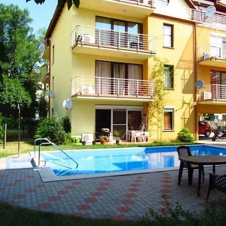 Apartamento Sirály