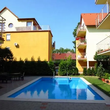 公寓 Siraly 希欧福克
